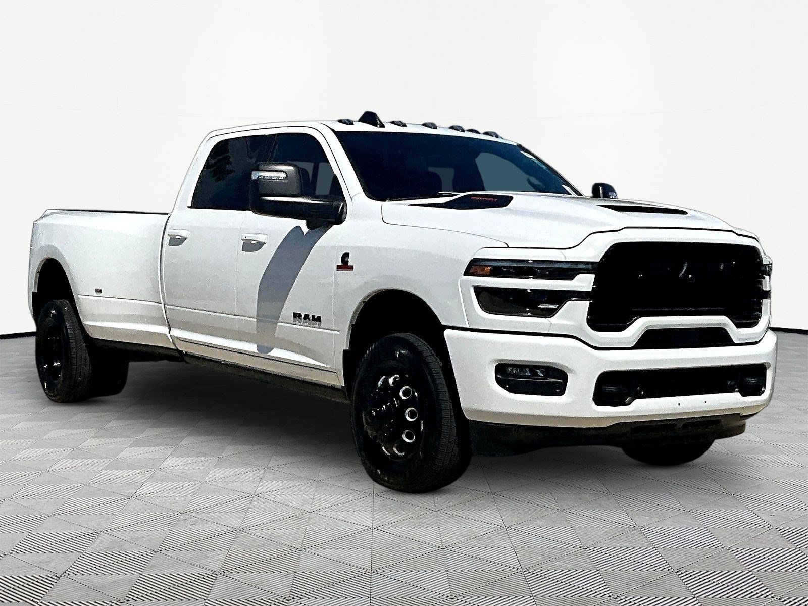 New 2027 RAM 3500 Laramie AWD/4WD image 3