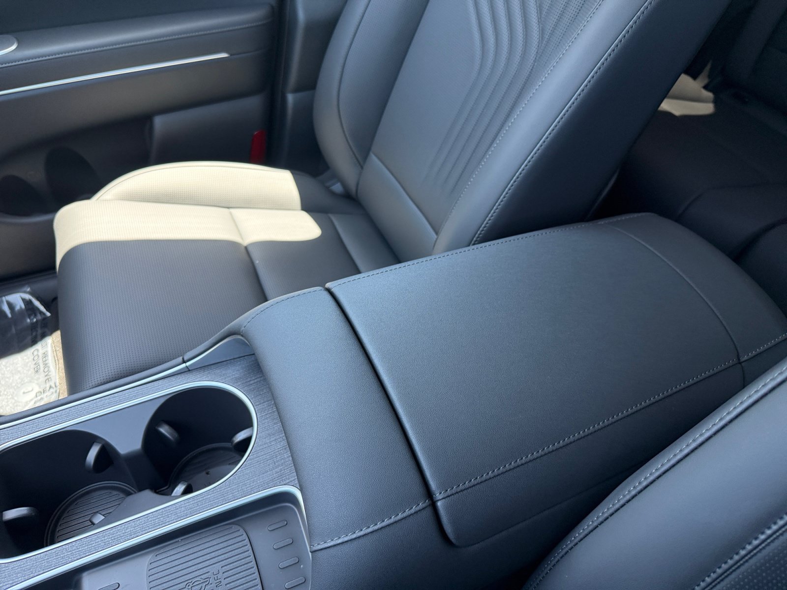 Certified 2026 Hyundai Palisade SEL Premium FWD image 14