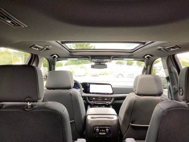 Used 2026 Chevrolet Tahoe Premier w/ Sun And Tow Package AWD/4WD image 10