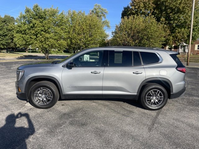 Used 2025 GMC Acadia Elevation image 6