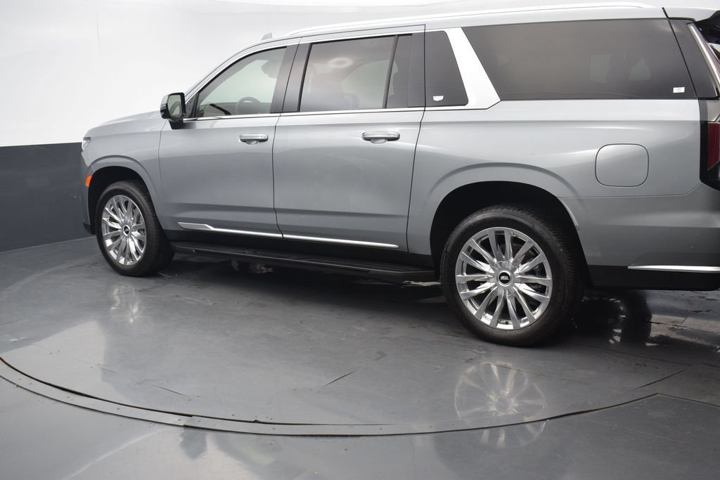 Certified 2024 Cadillac Escalade ESV Premium Luxury AWD/4WD image 3