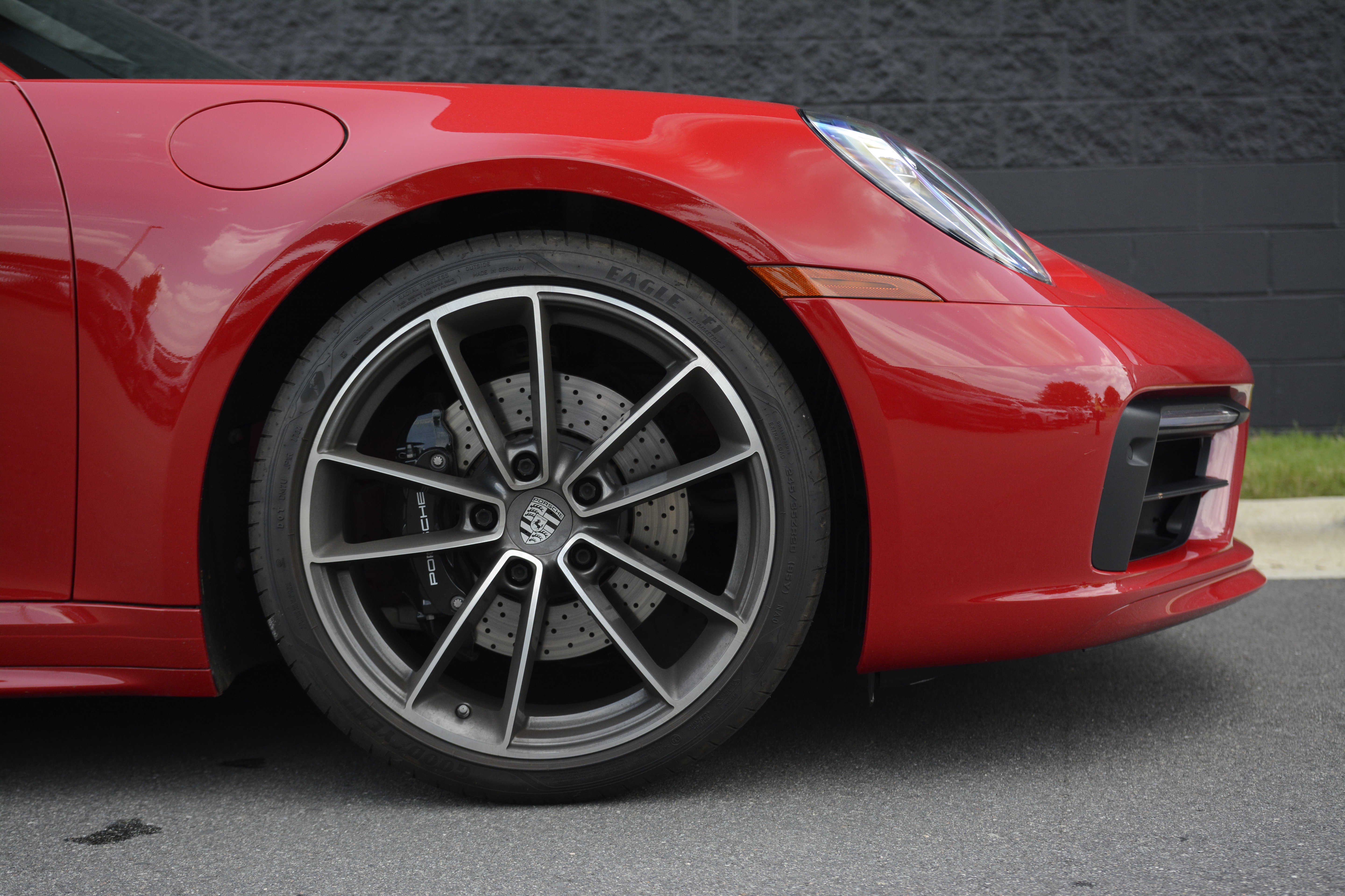 Certified 2022 Porsche 911 Targa 4S AWD/4WD image 39