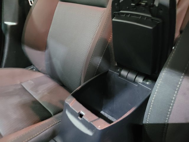 Used 2017 Toyota Corolla LE image 32