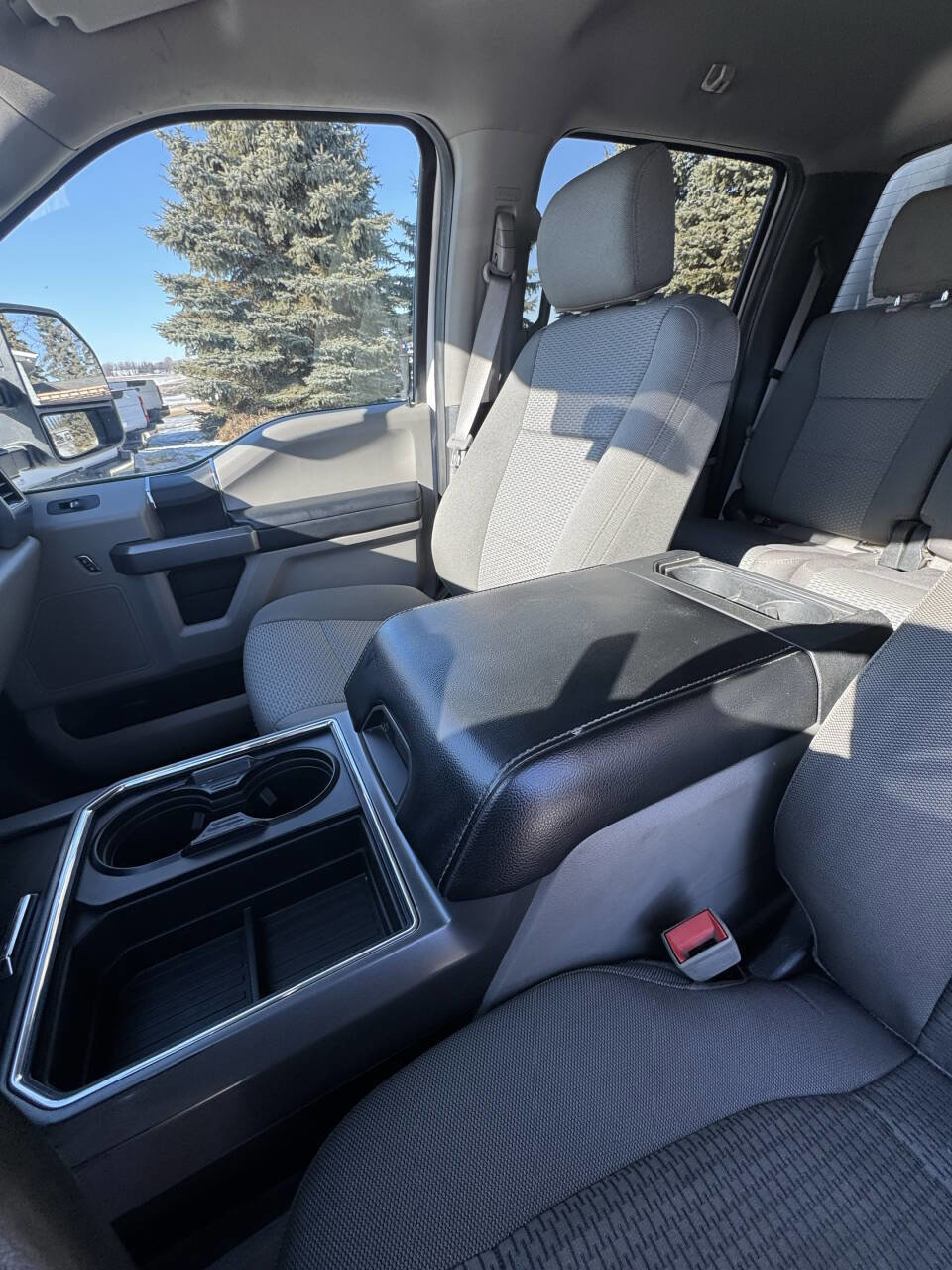 Used 2019 Ford F350 XLT w/ FX4 Off-Road Package image 44