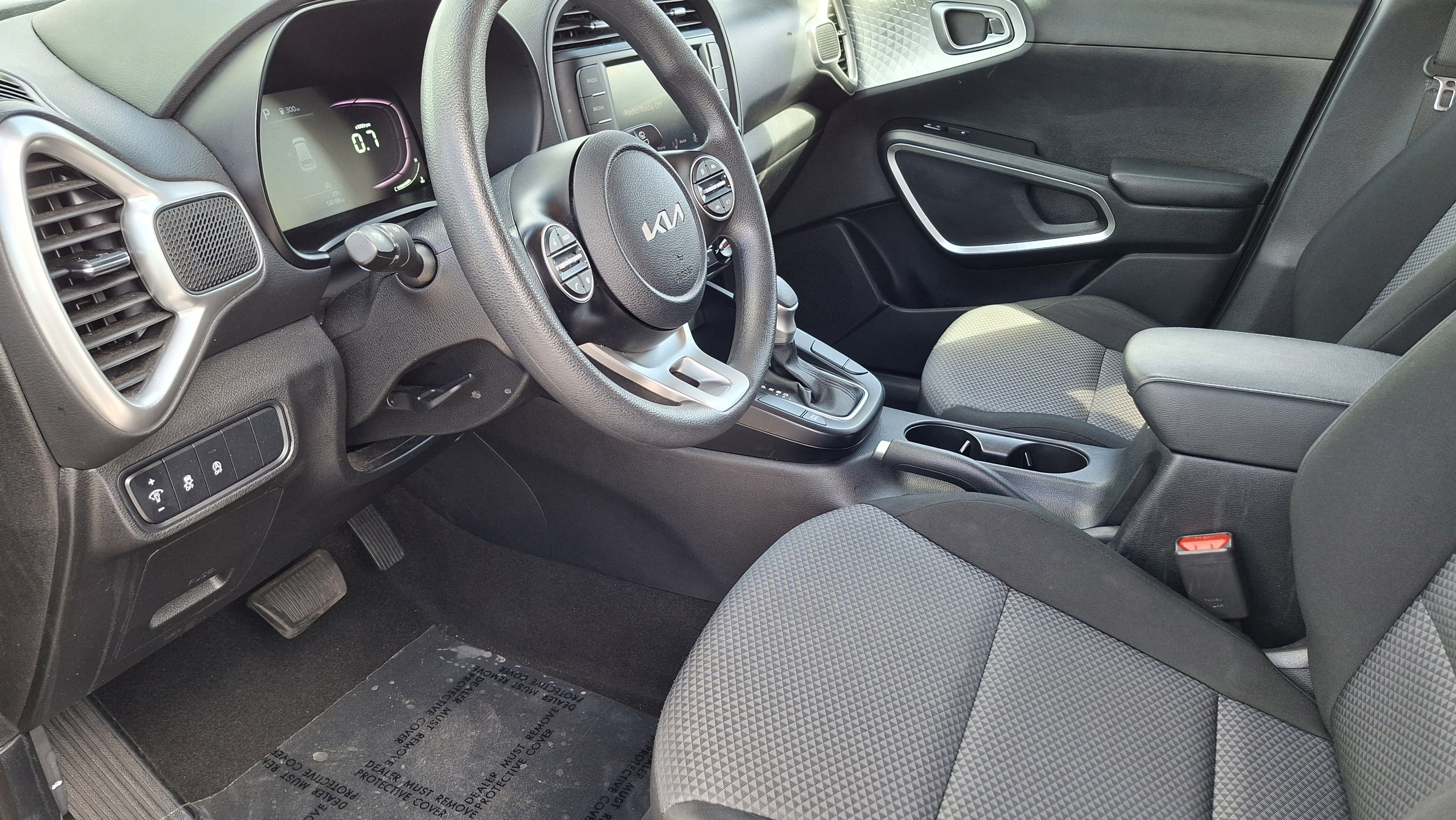 Used 2023 Kia Soul LX w/ Option Group 015 image 9