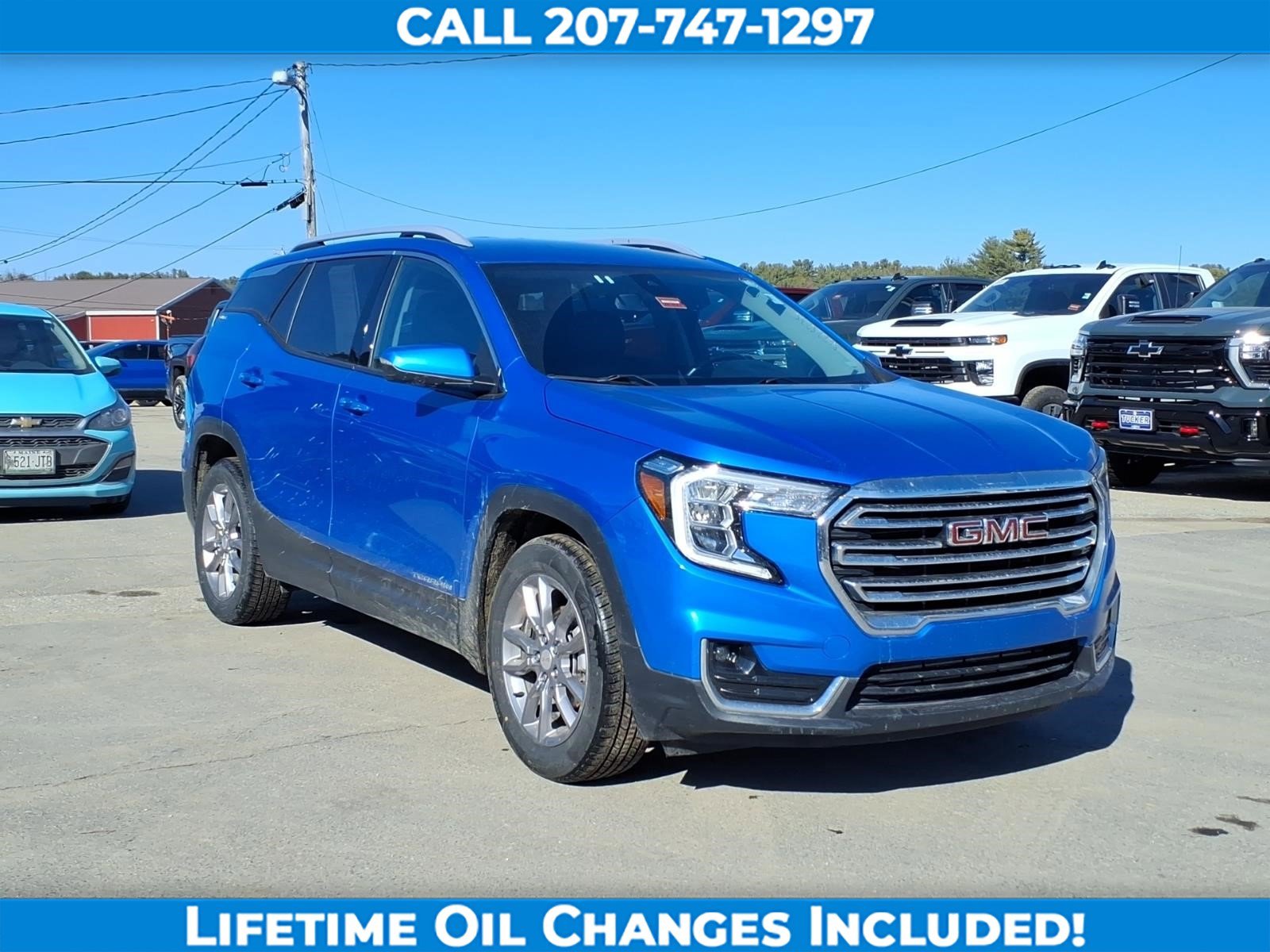 Used 2024 GMC Terrain SLT image 3