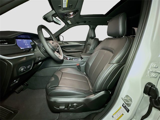 New 2025 Jeep Grand Cherokee L Limited image 14
