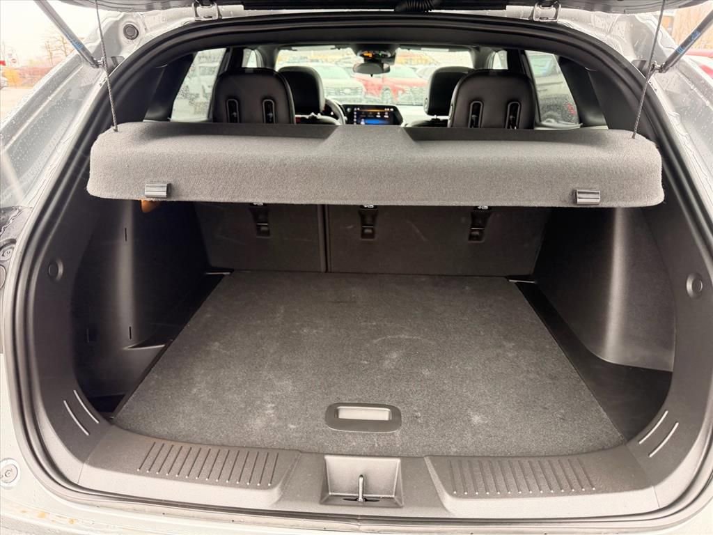 Used 2025 Chevrolet Trax RS w/ Sunroof Package image 27