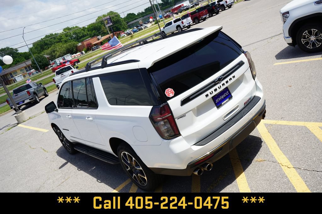 Used 2022 Chevrolet Suburban RST w/ Sport Performance Package AWD/4WD image 11