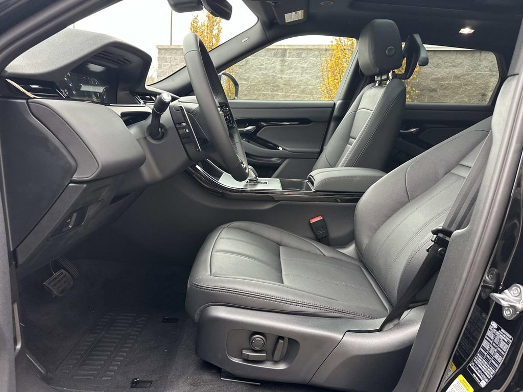 New 2026 Land Rover Range Rover Evoque S image 12
