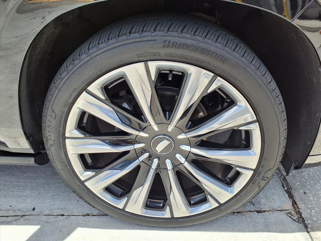 Used 2026 Cadillac Escalade Luxury w/ Touring Package AWD/4WD image 7