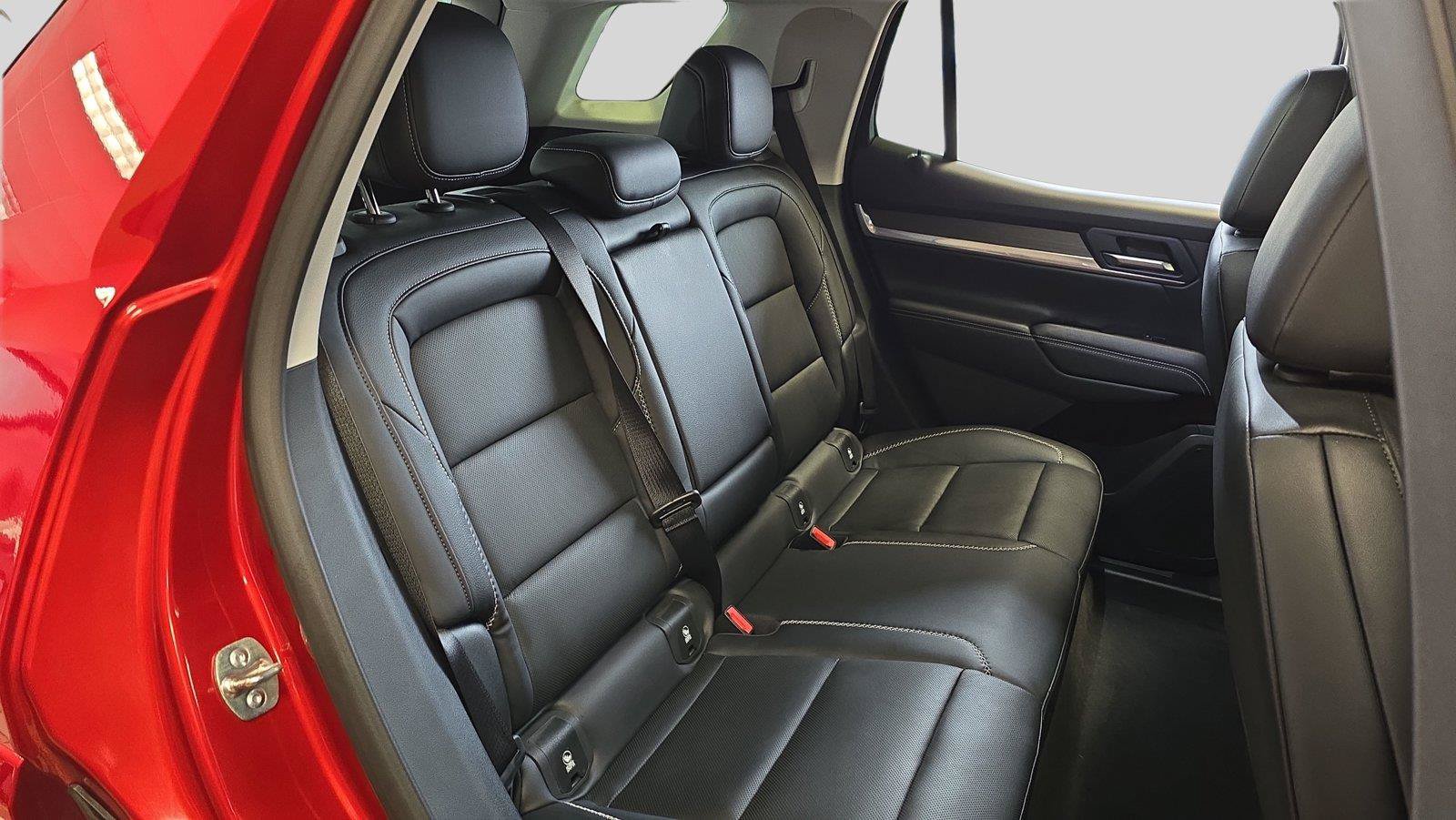 Used 2026 GMC Terrain Denali w/ LPO, Floor Liner Package AWD/4WD image 17