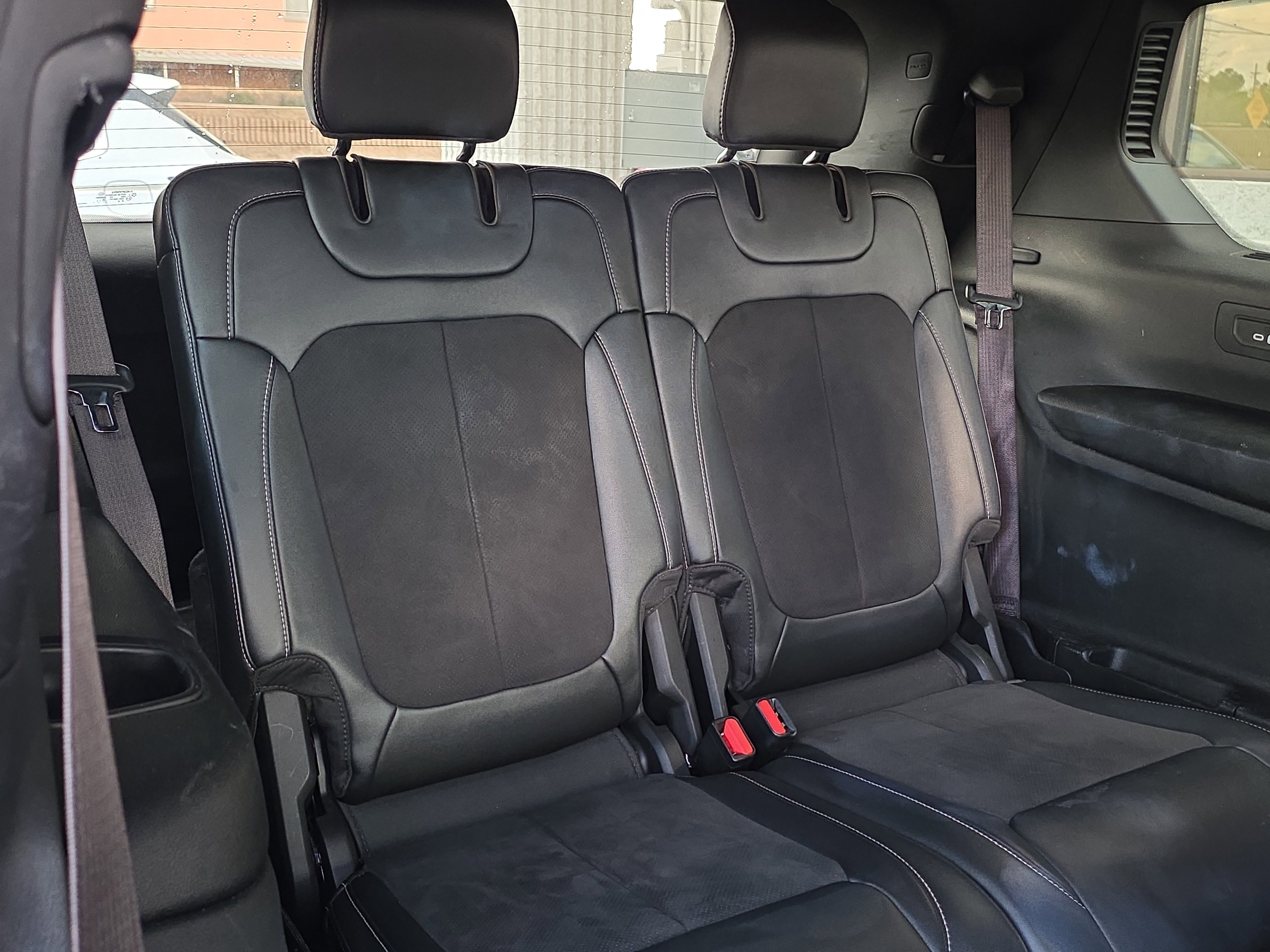 Used 2023 Jeep Grand Cherokee L Laredo image 28