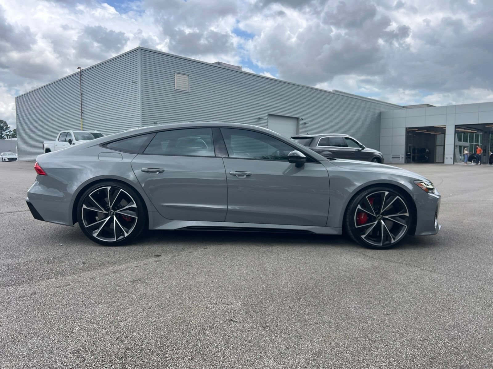 Used 2023 Audi RS 7 Sportback w/ Black Optic Package AWD/4WD image 4
