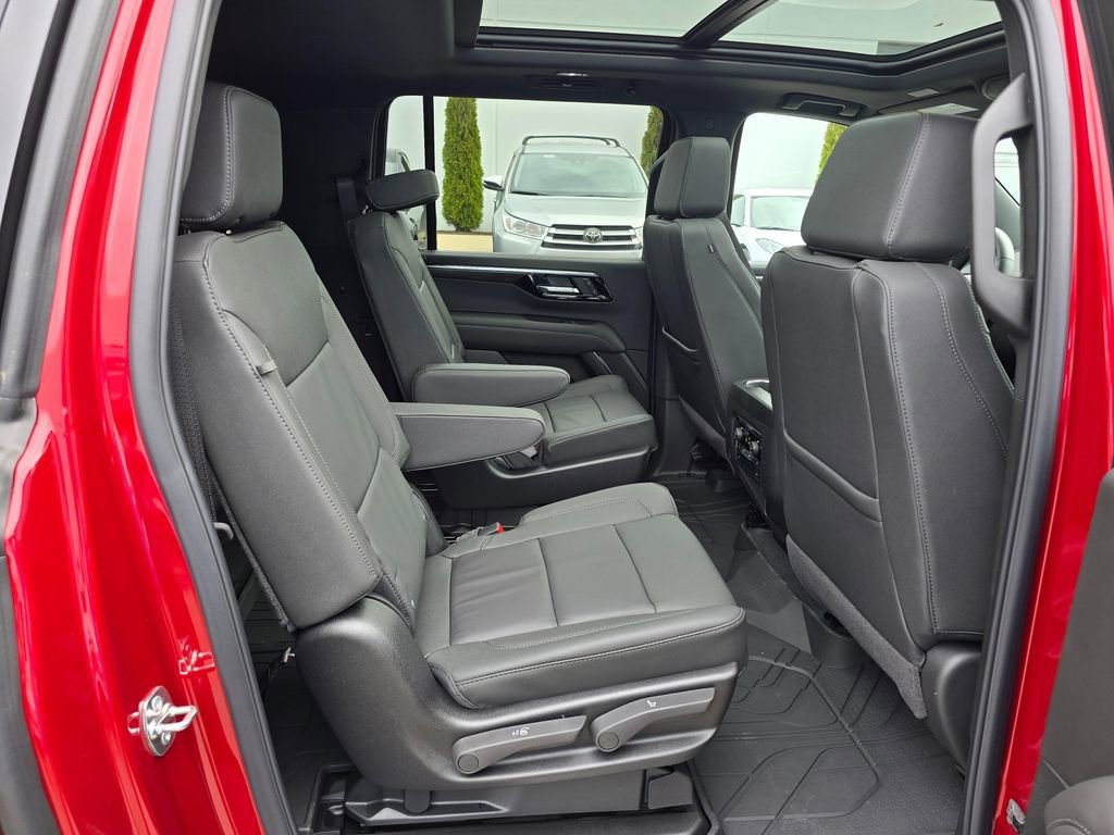 New 2026 Chevrolet Suburban Z71 image 13