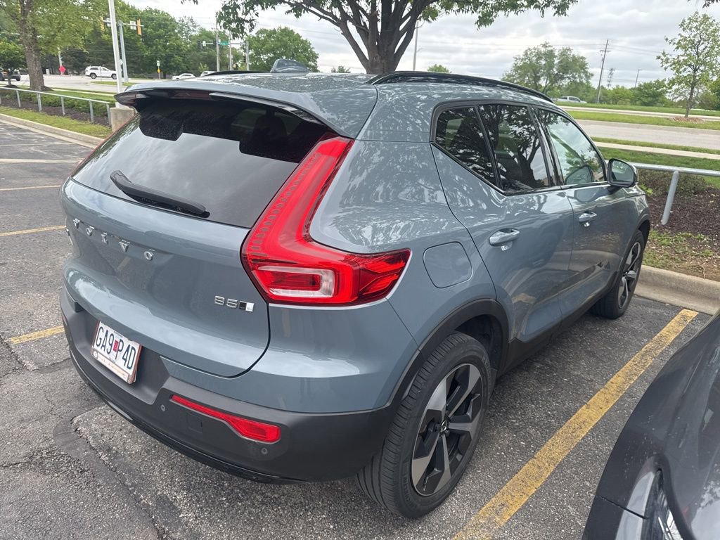 Used 2023 Volvo XC40 B5 Plus w/ Protection Package Premier AWD/4WD image 4