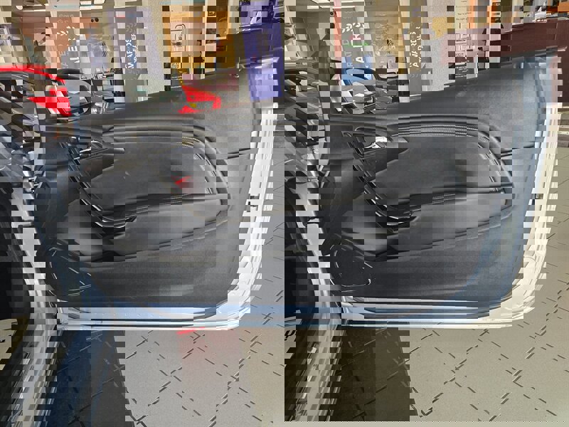 Used 2016 Buick Cascada Premium image 11