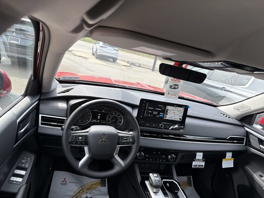 New 2026 Mitsubishi Outlander SE AWD/4WD image 14