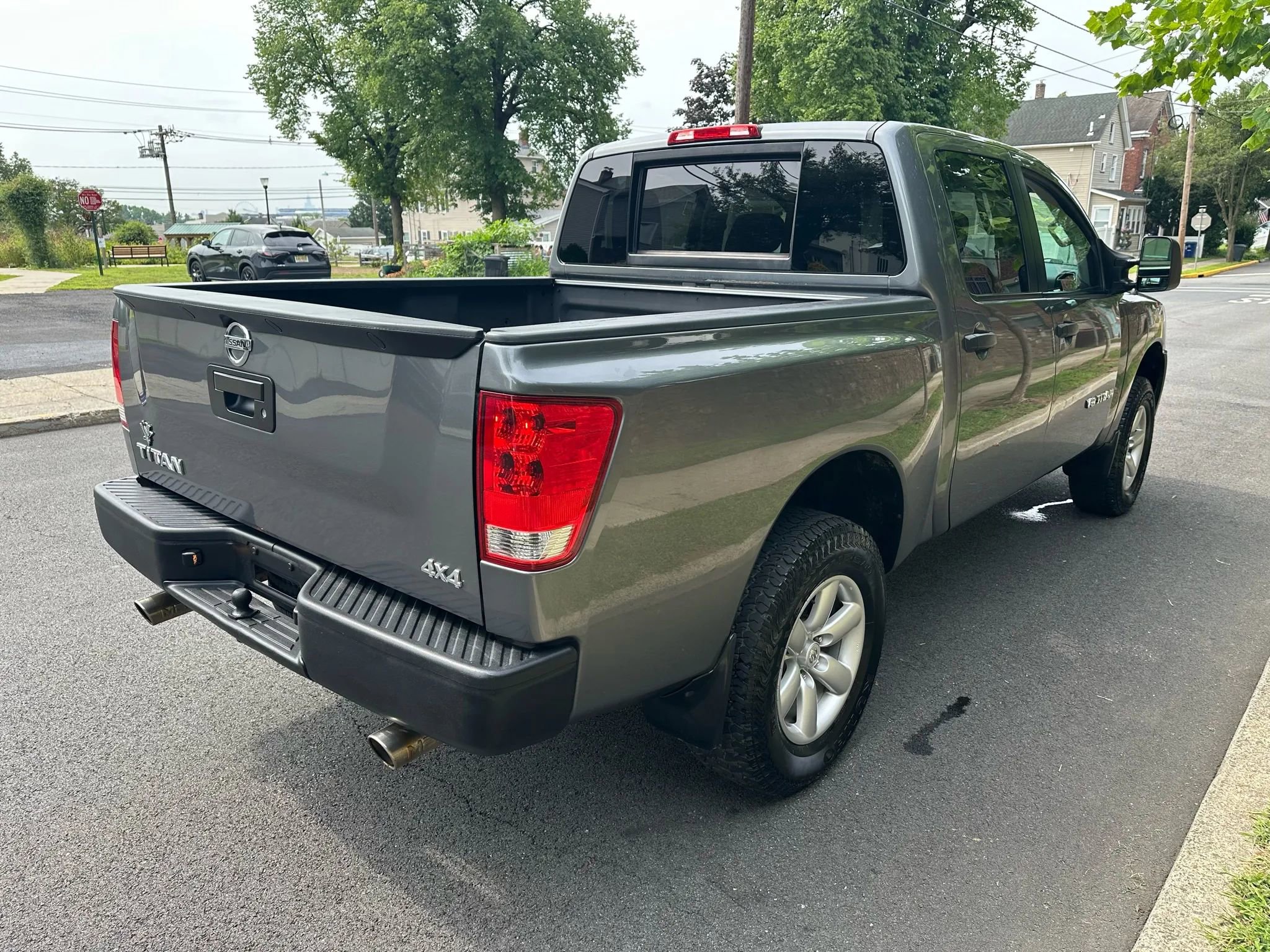 Used 2015 Nissan Titan PRO-4X image 10