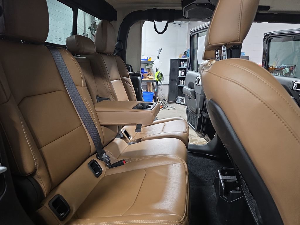 Used 2020 Jeep Gladiator Rubicon w/ LED Lighting Group image 11