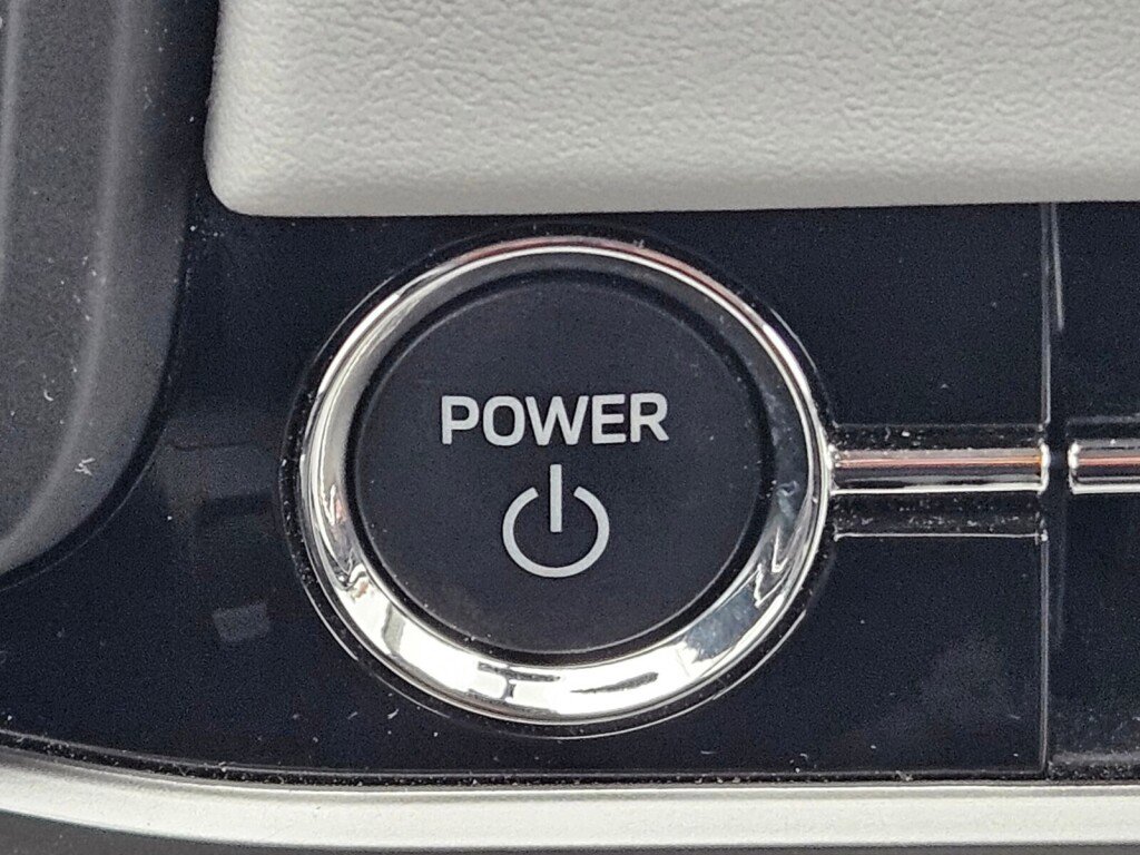 Used 2023 Mitsubishi Outlander SEL image 24