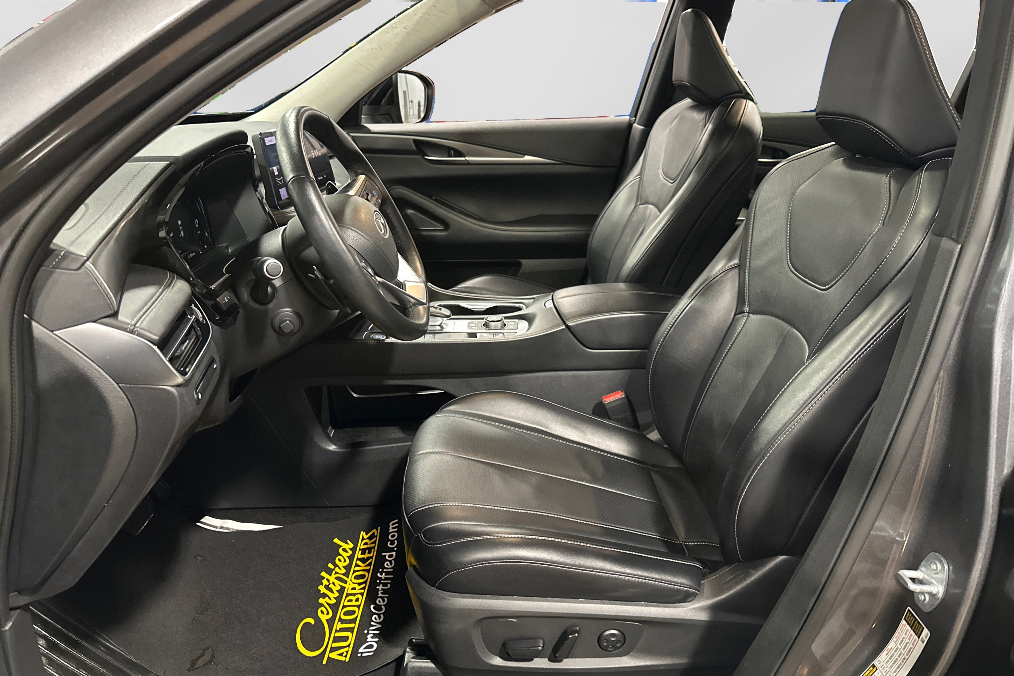 Used 2024 INFINITI QX60 Luxe image 18