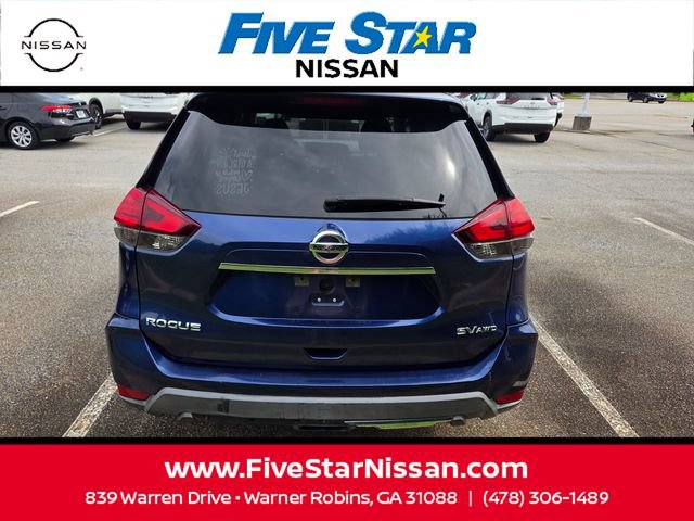 Used 2017 Nissan Rogue SV AWD/4WD image 10