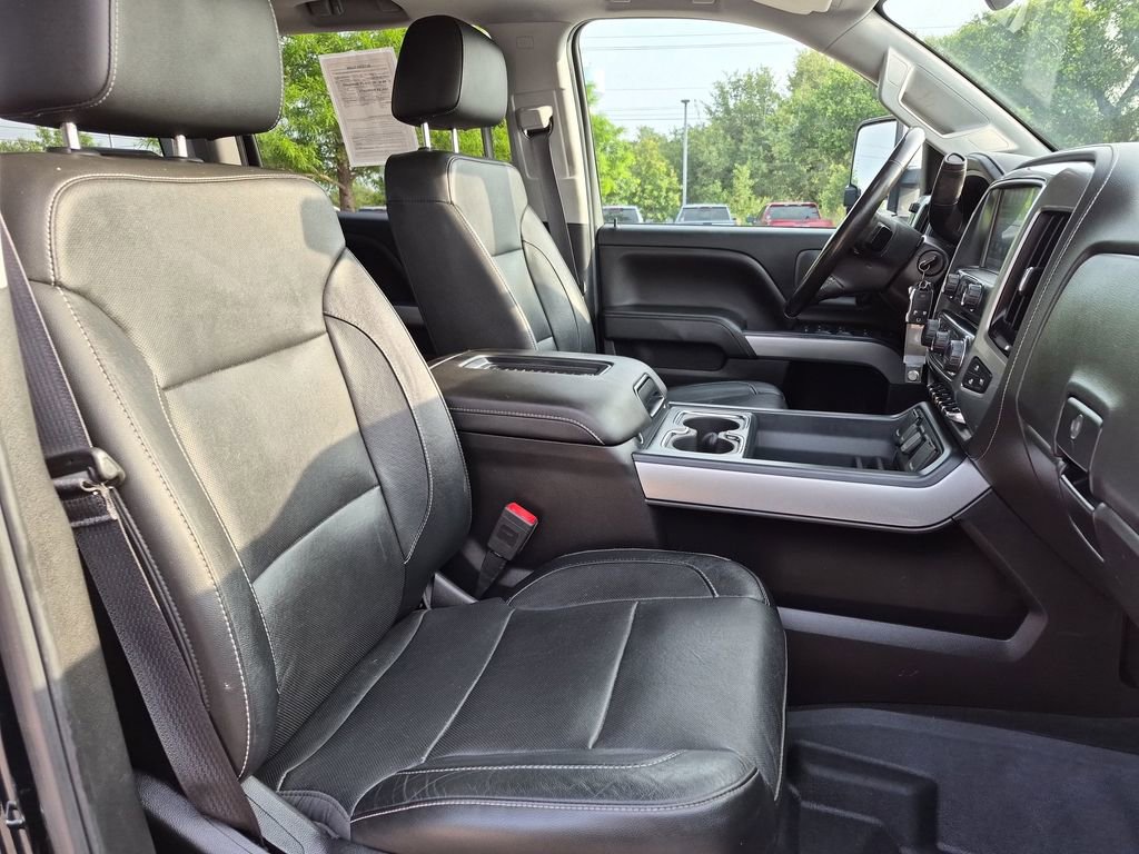 Used 2018 Chevrolet Silverado 2500 LTZ w/ Duramax Plus Package AWD/4WD image 41