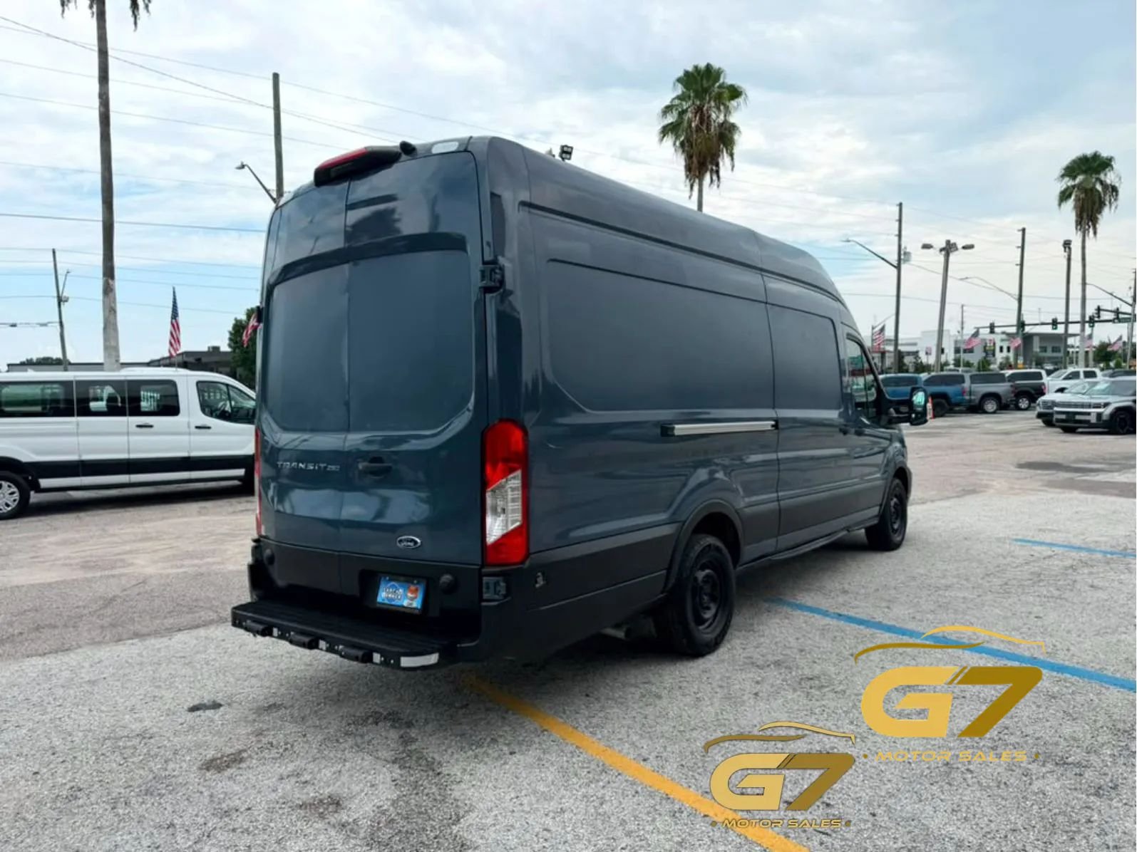 Used 2019 Ford Transit 250 148 High Roof Extended RWD image 9