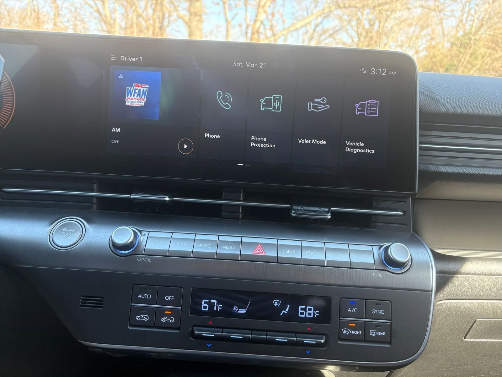 Used 2025 Hyundai Kona SEL image 17