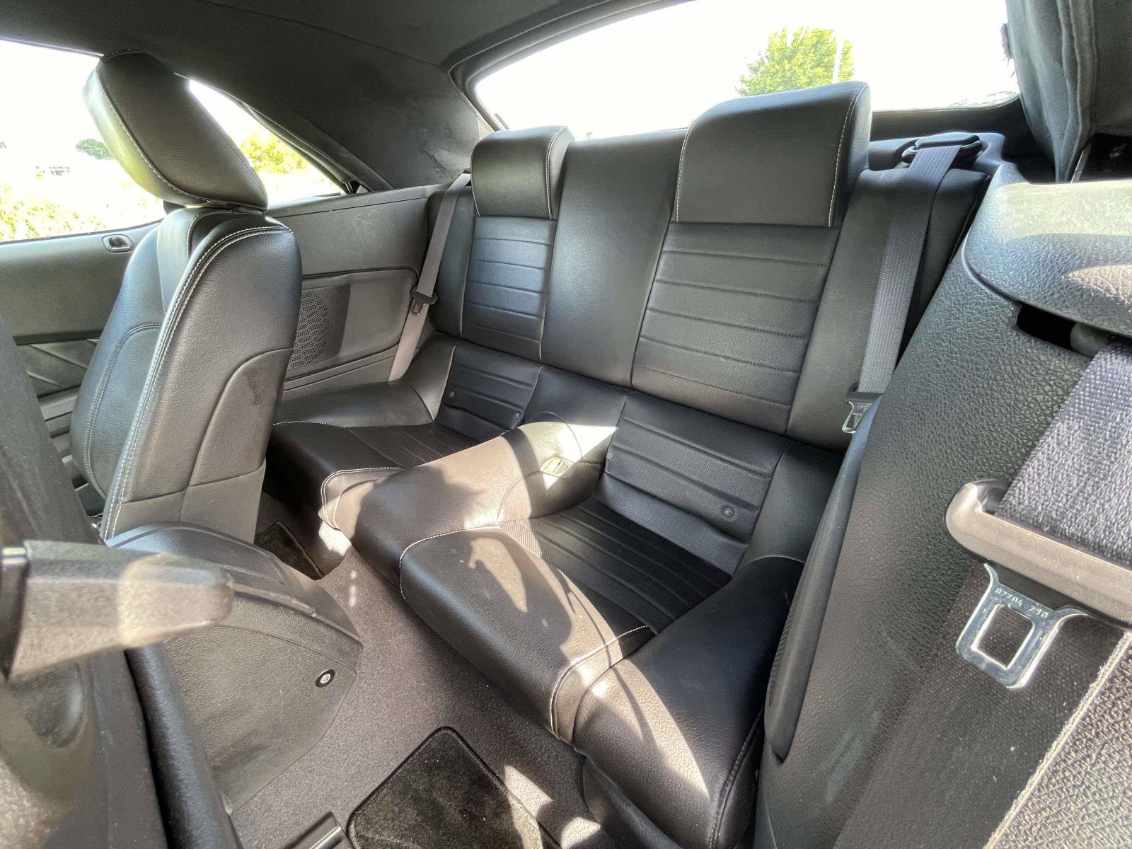 Used 2010 Ford Mustang GT RWD image 14