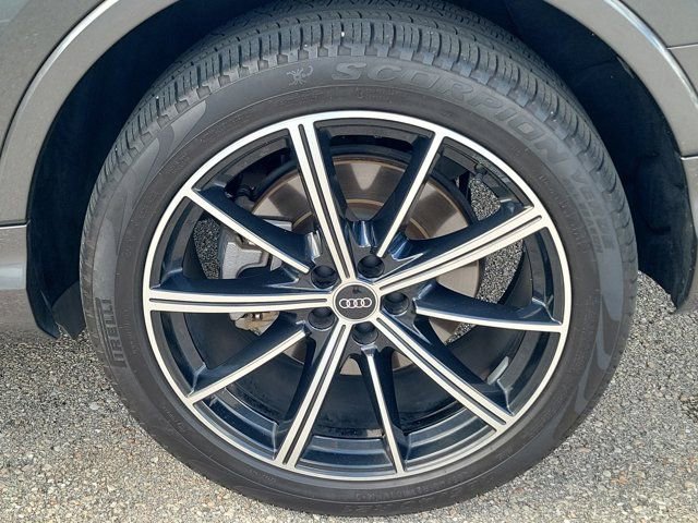 Used 2021 Audi Q7 3.0T Premium Plus w/ Executive Package image 10
