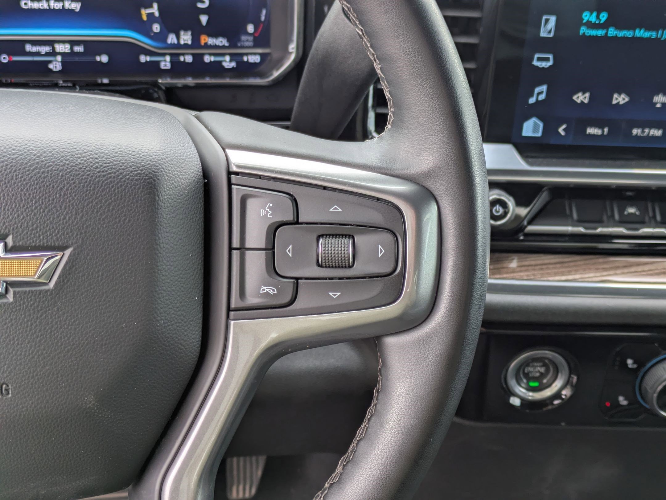 Used 2024 Chevrolet Silverado 1500 LT AWD/4WD image 21