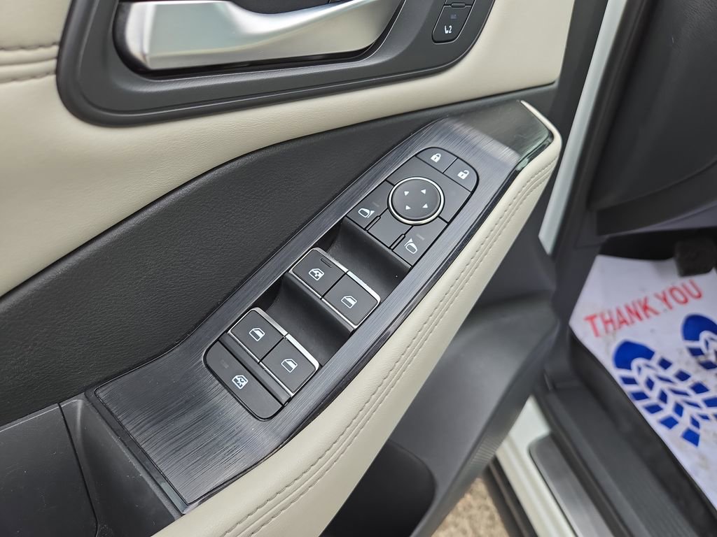 Used 2023 Nissan Rogue SL w/ SL Premium Package image 13