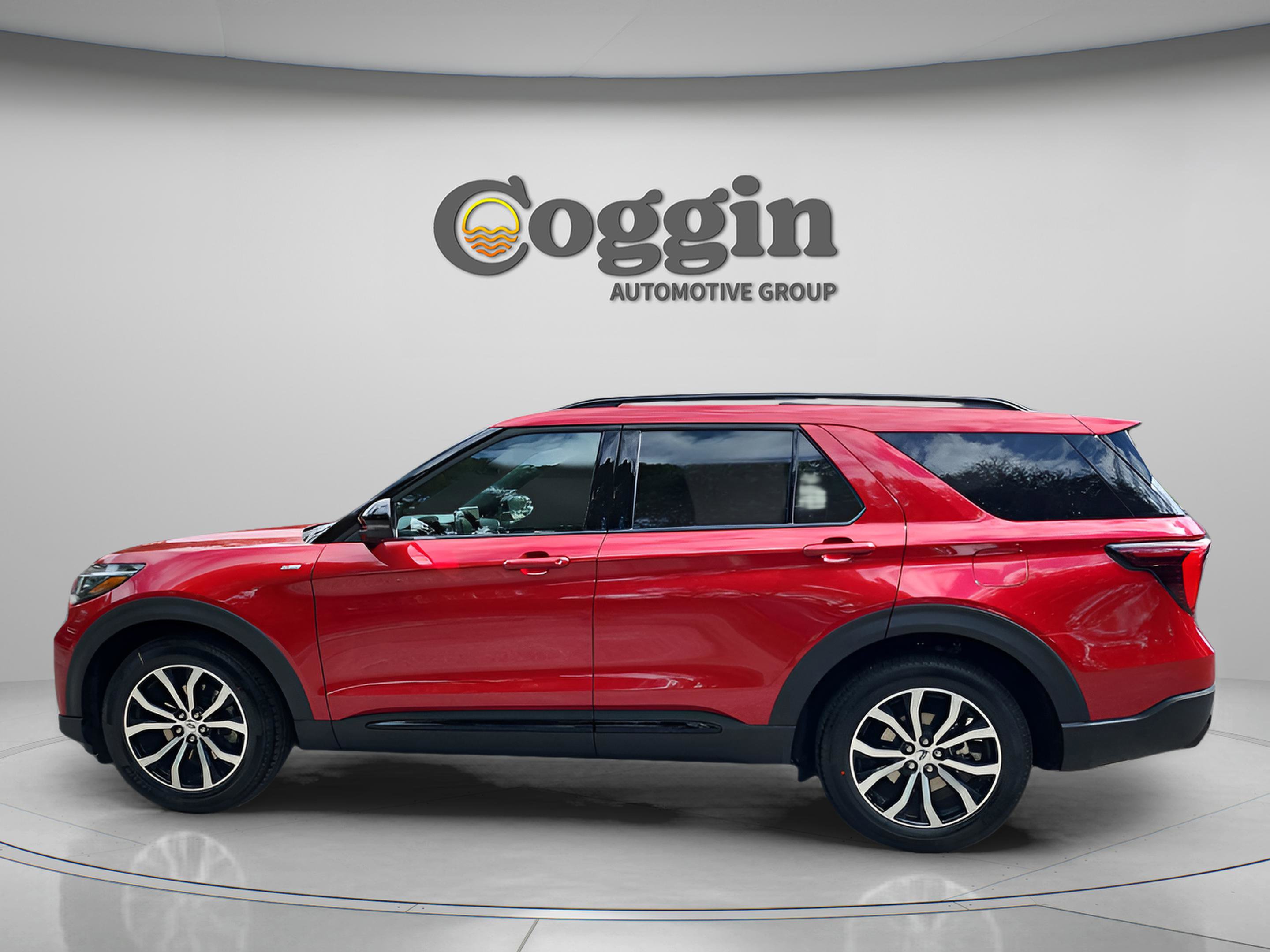 New 2026 Ford Explorer ST-Line image 3