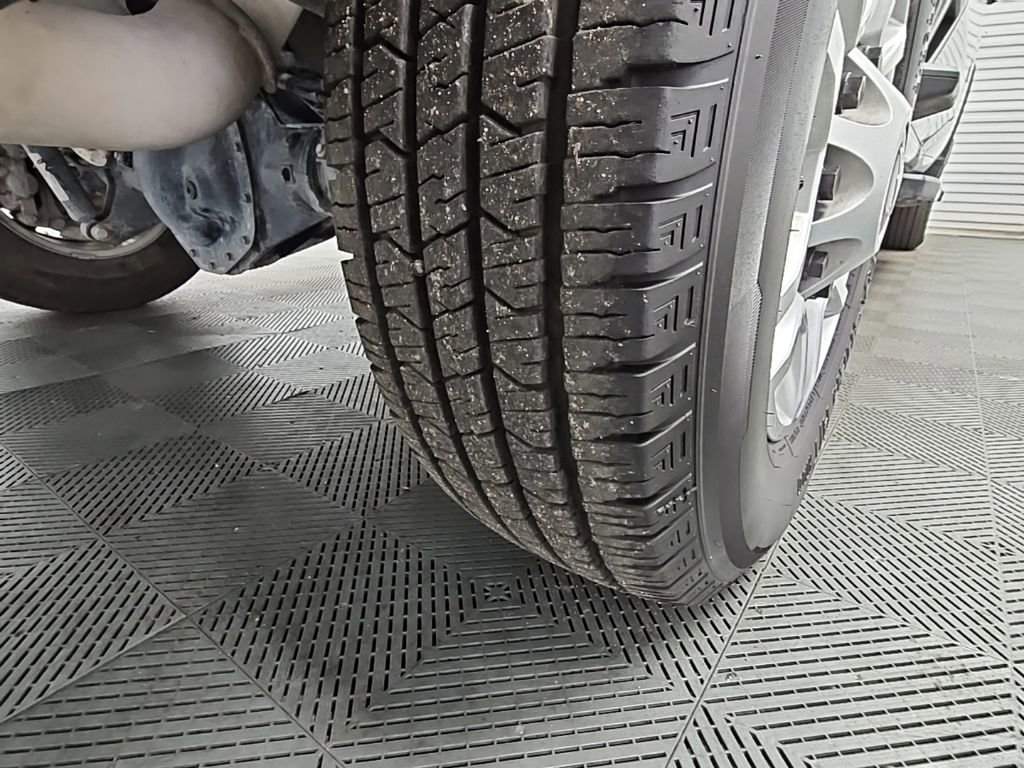 Used 2025 Chevrolet Silverado 2500 LT w/ Convenience Package image 50