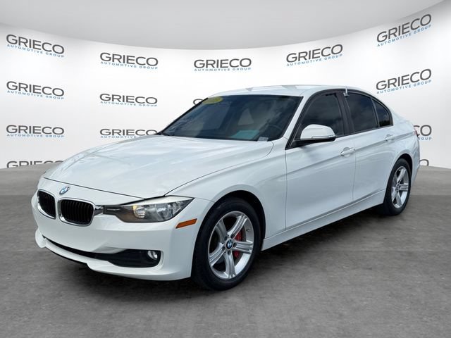 Used 2015 BMW 320i Sedan RWD image 3