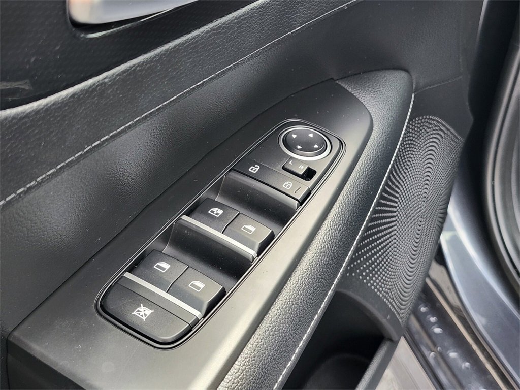 Used 2023 Kia Forte GT-Line w/ GT-Line Premium Package image 17