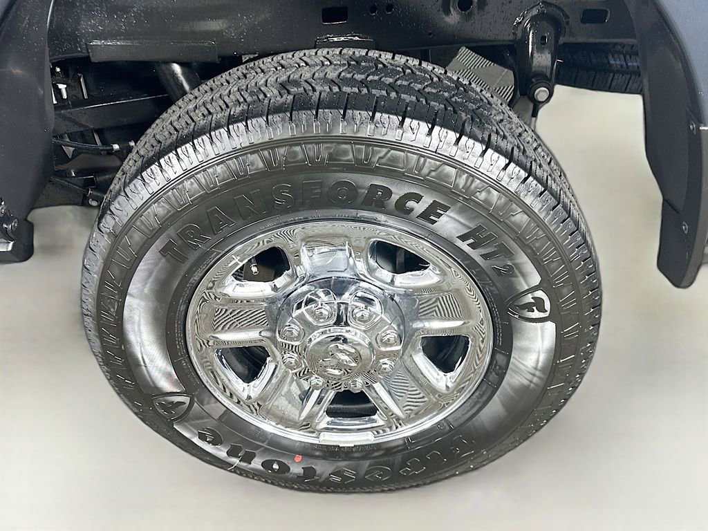 New 2026 RAM 2500 Tradesman AWD/4WD image 16