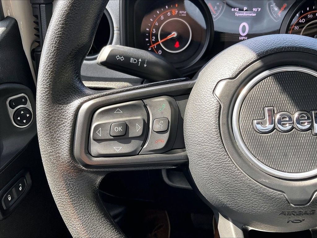 Used 2025 Jeep Gladiator Sport AWD/4WD image 23