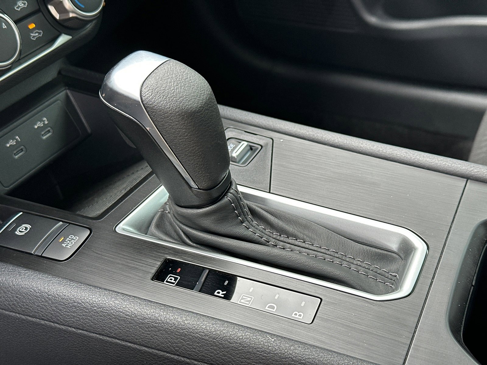 New 2026 Nissan Kicks S image 32