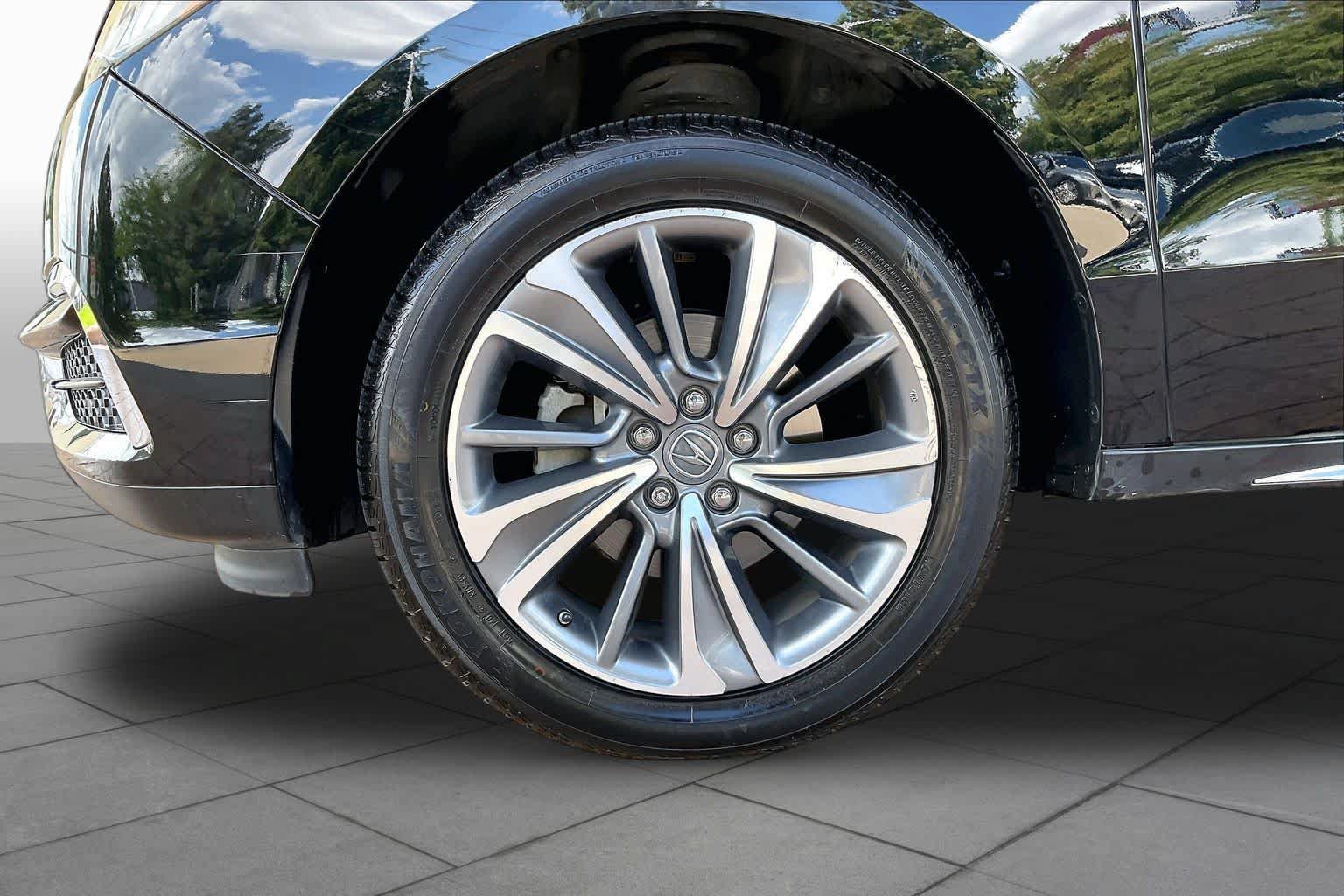 Used 2017 Acura MDX w/ Technology Package FWD image 9