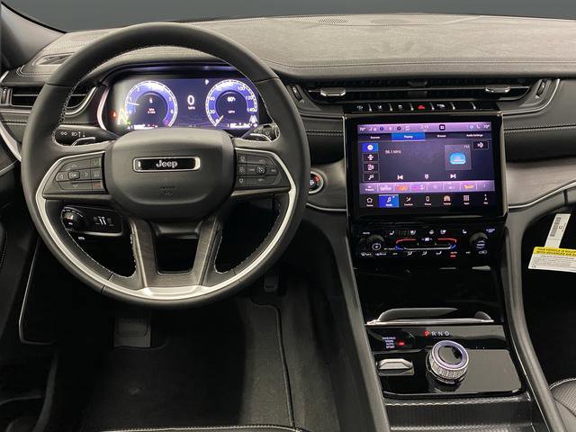 New 2025 Jeep Grand Cherokee Limited w/ Luxury Tech Group II image 5