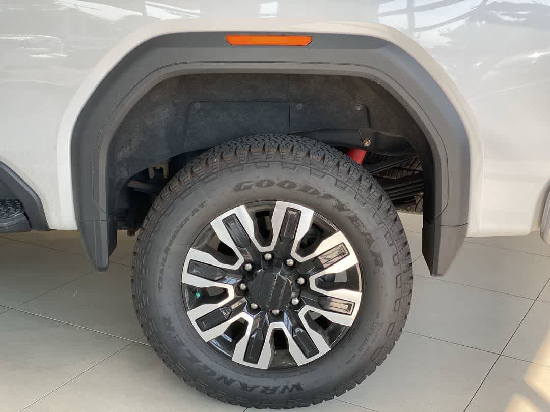 Used 2022 GMC Sierra 3500 SLT AWD/4WD image 13