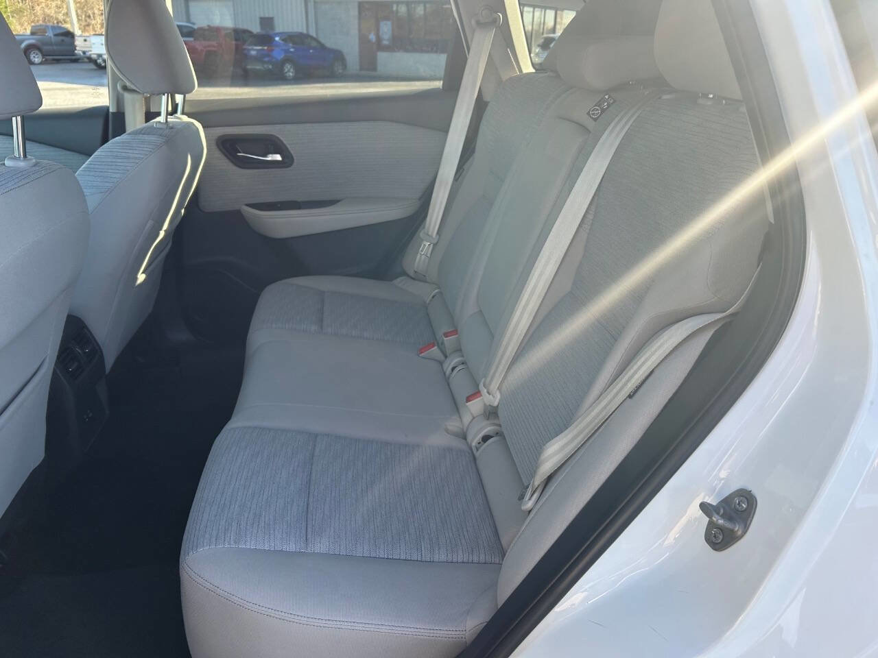 Used 2021 Nissan Rogue SV image 10