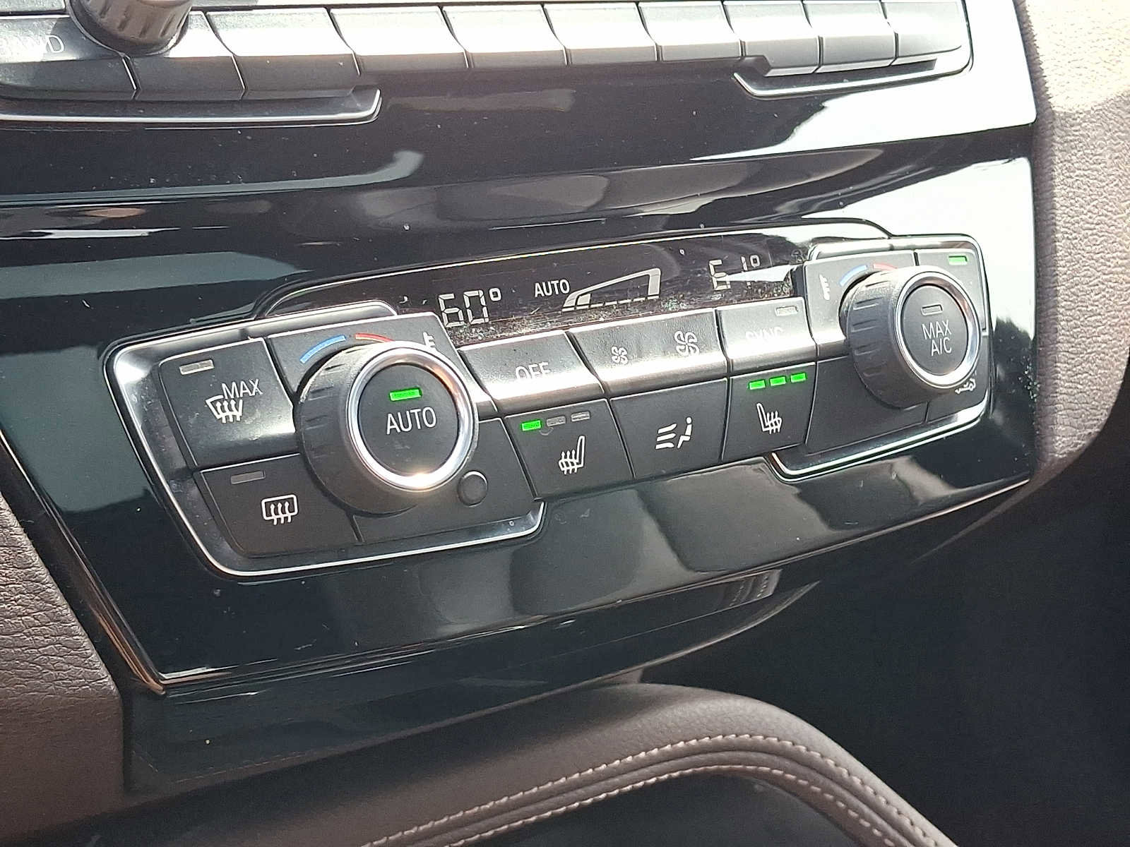 Used 2018 BMW X1 xDrive28i w/ Premium Package AWD/4WD image 16