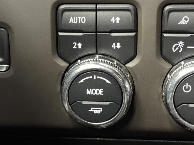 Used 2025 GMC Sierra 3500 Denali w/ Denali Reserve Package image 24