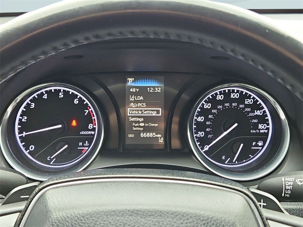 Used 2020 Toyota Camry SE image 15