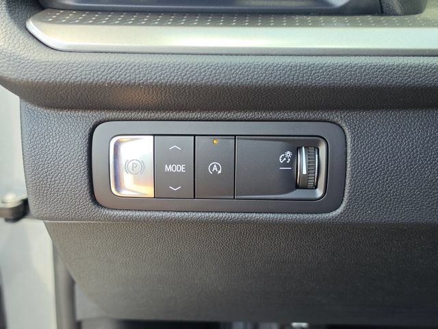 New 2026 Chevrolet Traverse LT w/ Enhanced Driving Package FWD image 31