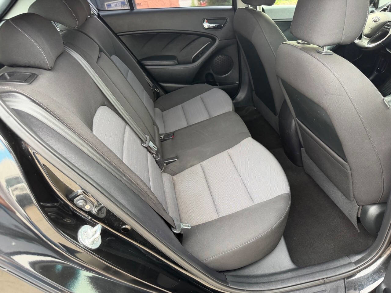 Used 2014 Kia Forte EX image 32